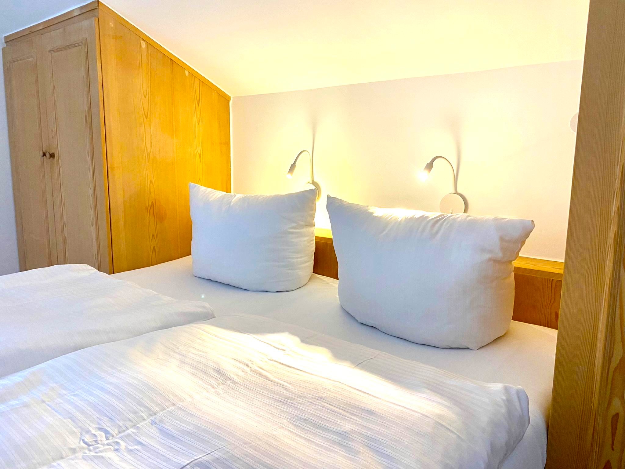 Schlafzimmer 2