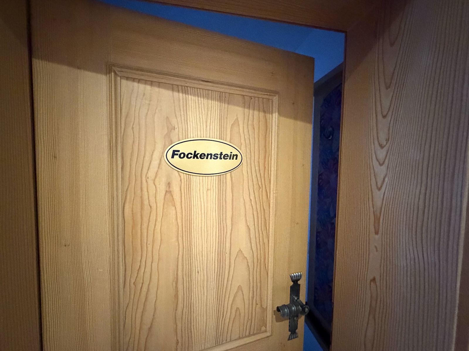 Fackler Apartments | 2 Fockenstein