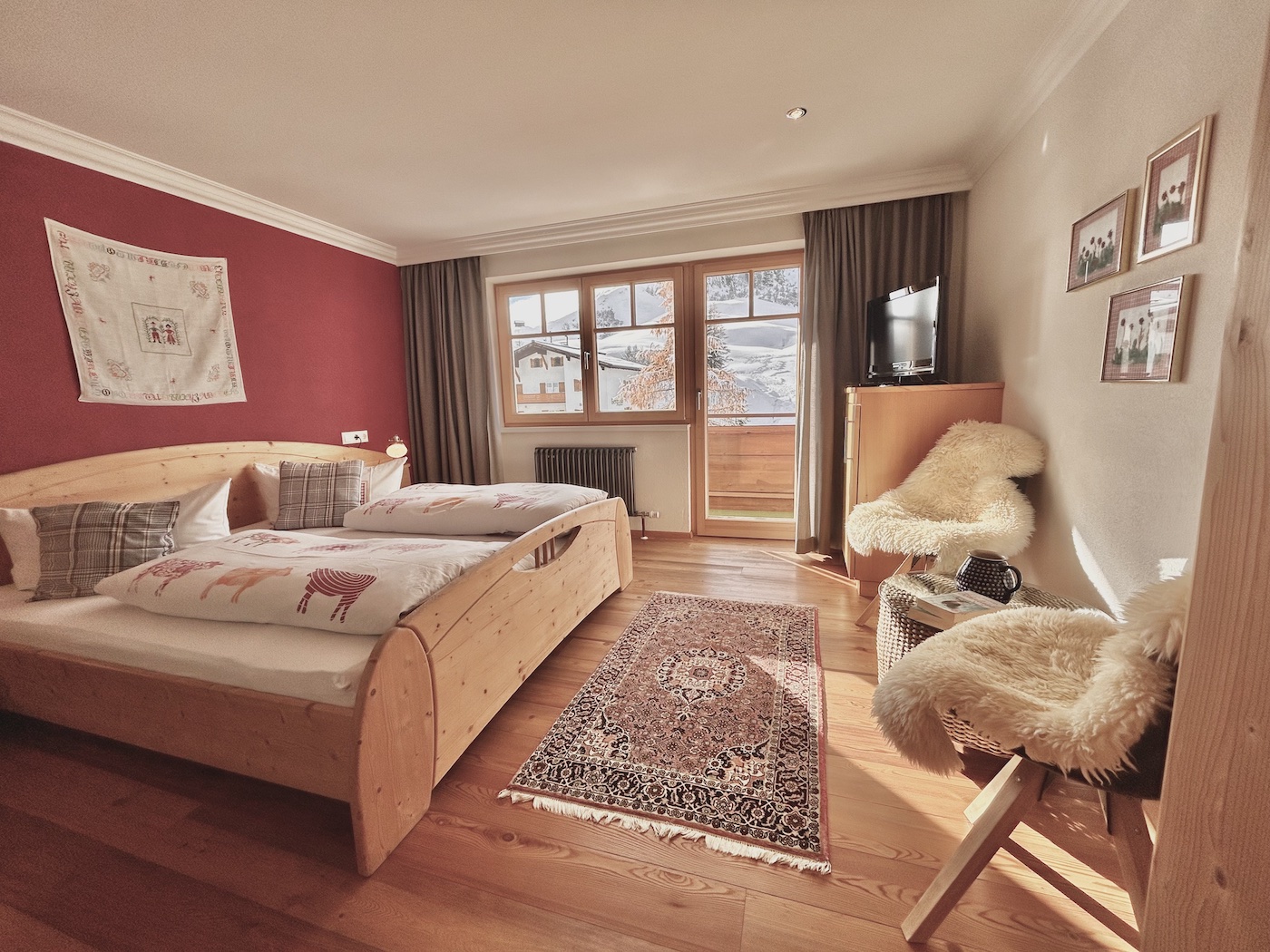 Haus Wallis | DZ Hokus-Pokus  - 1 Schlafzimmer für 2 Gäste in Haus Wallis, Warth Dorf 11, 6767 Warth am Arlberg, Österreich