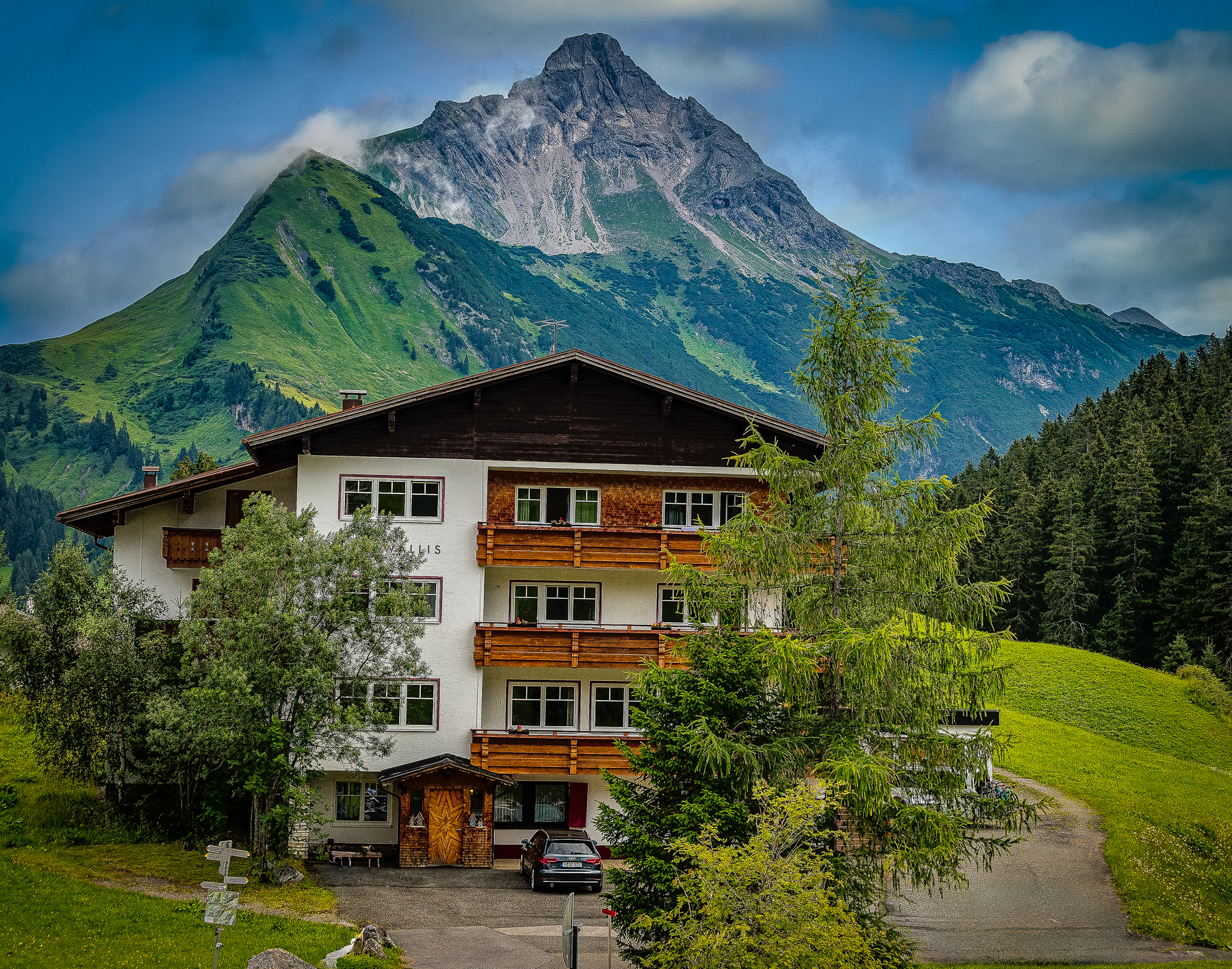 Haus Wallis | Apartment Räuberhöhle