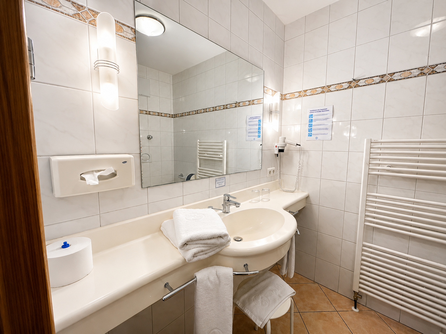 Hotel Schatten | Zi. 15 | 4 Personen