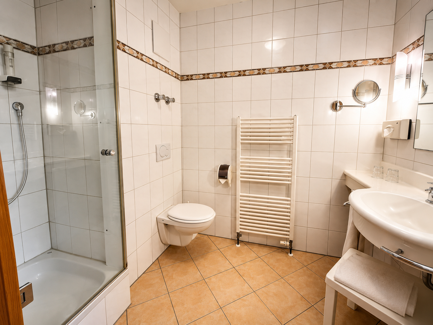 Hotel Schatten | Zi. 26 | 2 Personen