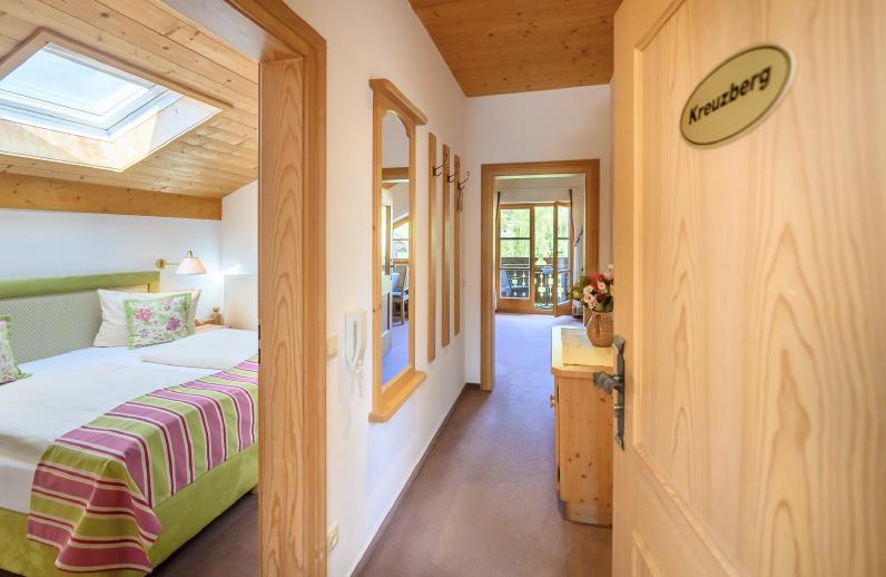 Fackler Apartments | 10 Kreuzberg - 1 Schlafzimmer für 4 Gäste in Fackler Apartments, Tegernsee, Germany