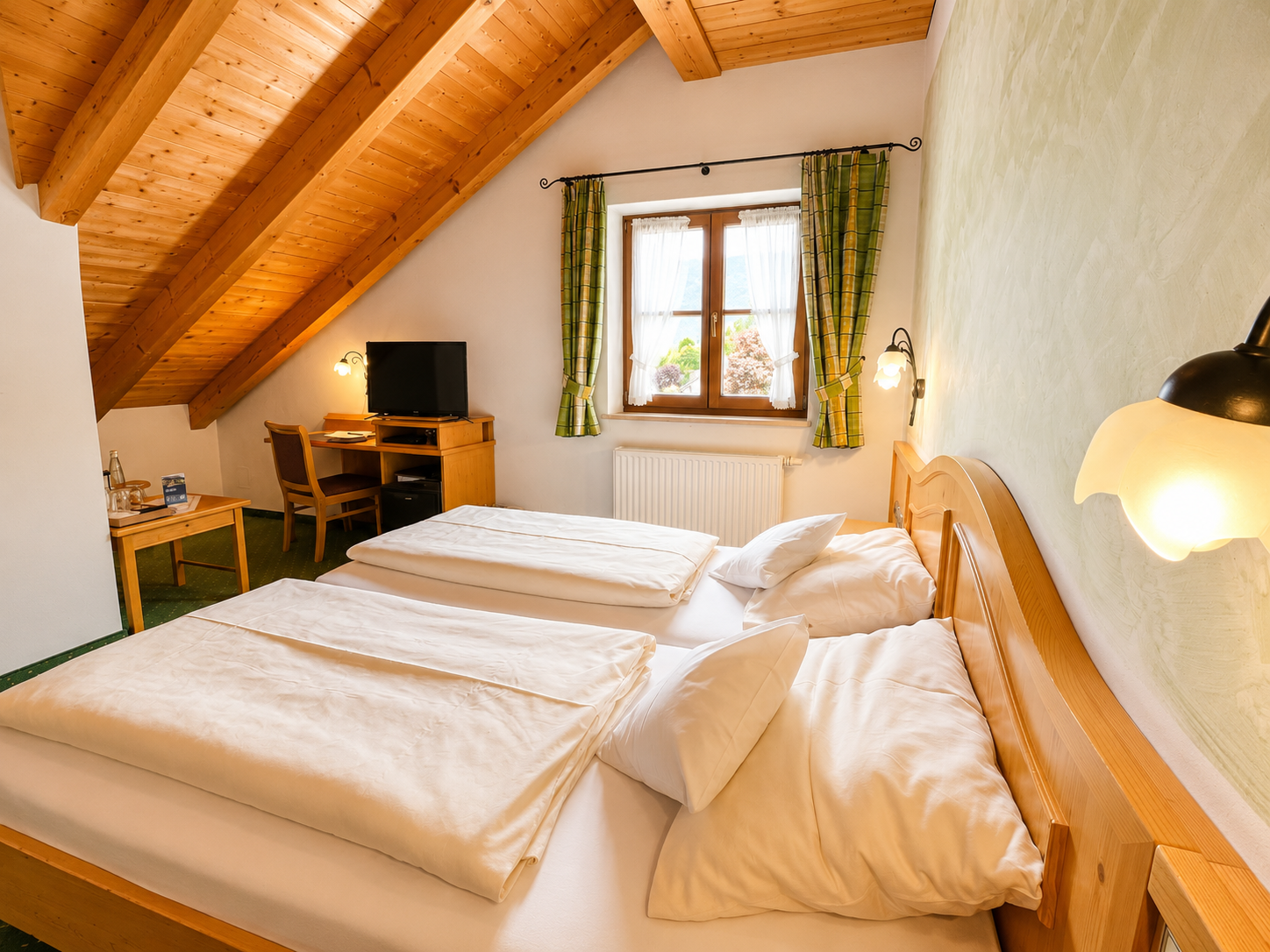 Hotel Schatten | Zi. 22 | 2 Personen