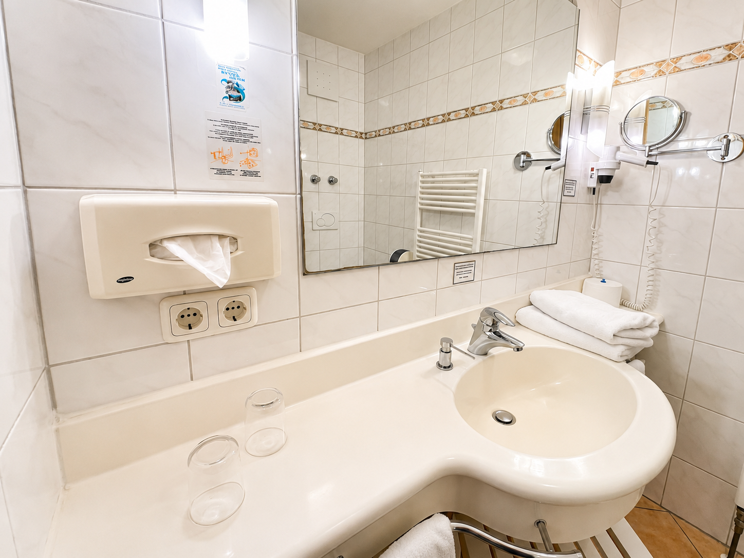 Hotel Schatten | Zi. 11 | 2 Personen
