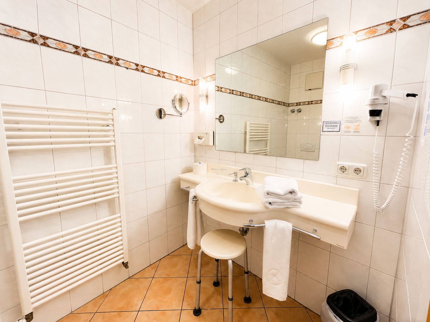 Hotel Schatten | Zi. 19 | 2 Personen