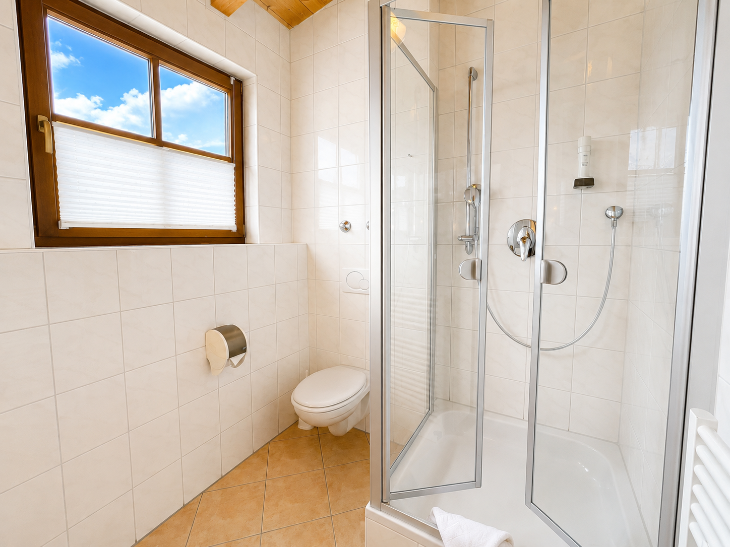 Hotel Schatten | Zi. 23 | 2 Personen