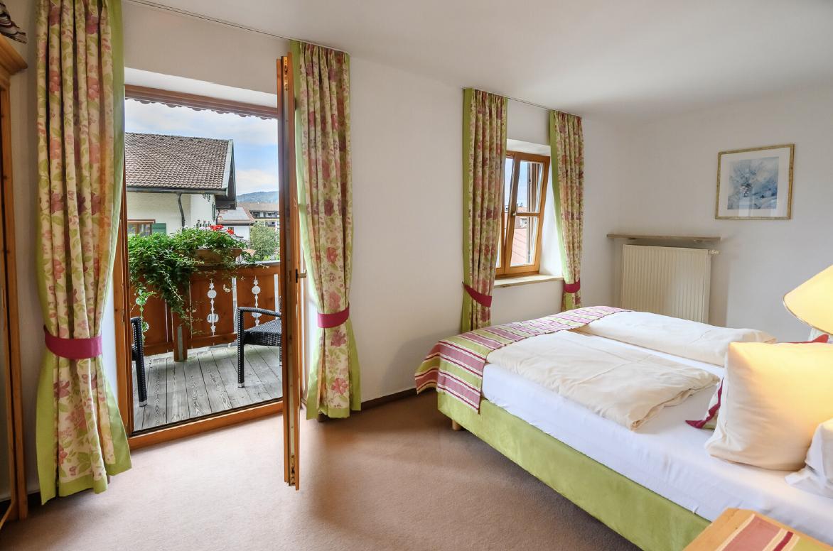 Fackler Apartments | 9 Rauhkopf - 1 Schlafzimmer für 4 Gäste in Fackler Apartments, Tegernsee, Germany