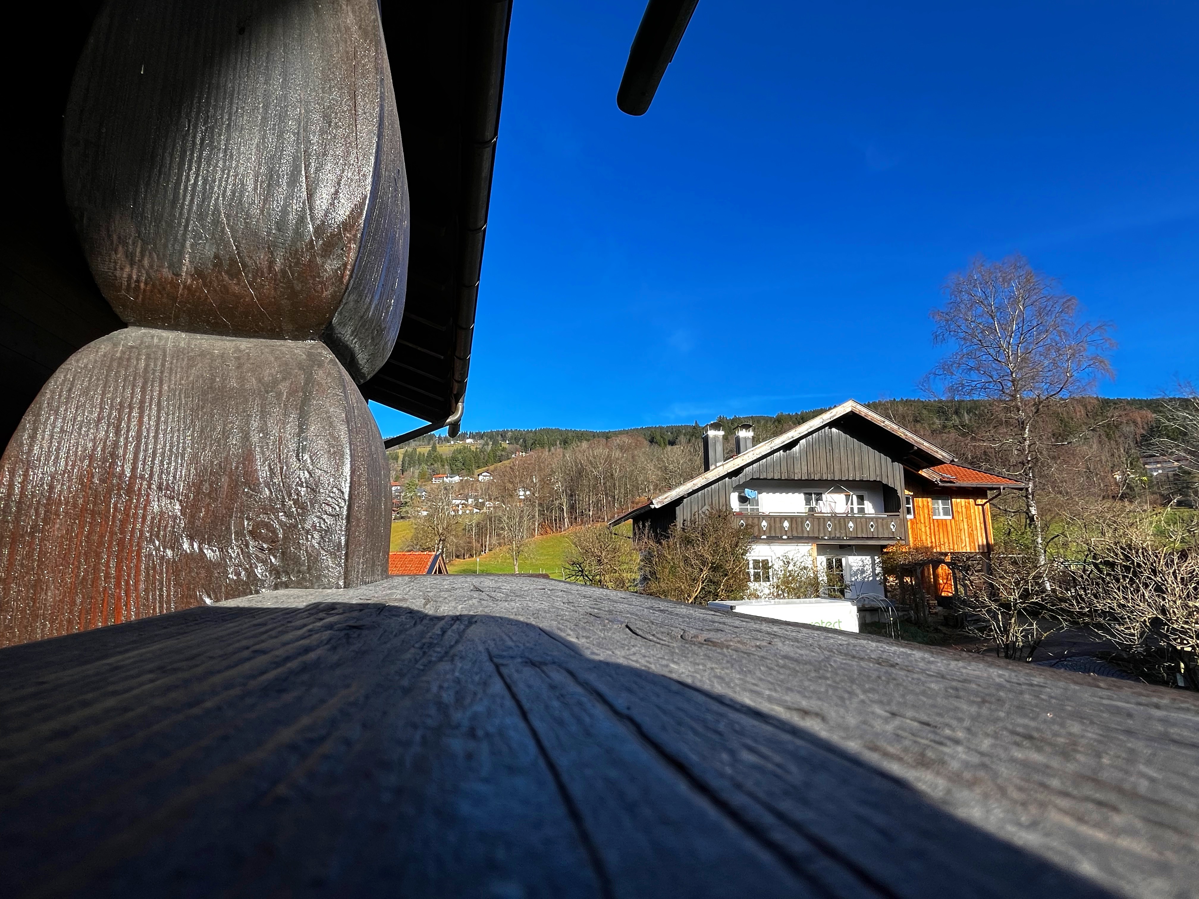 Balkon mit Bergblick