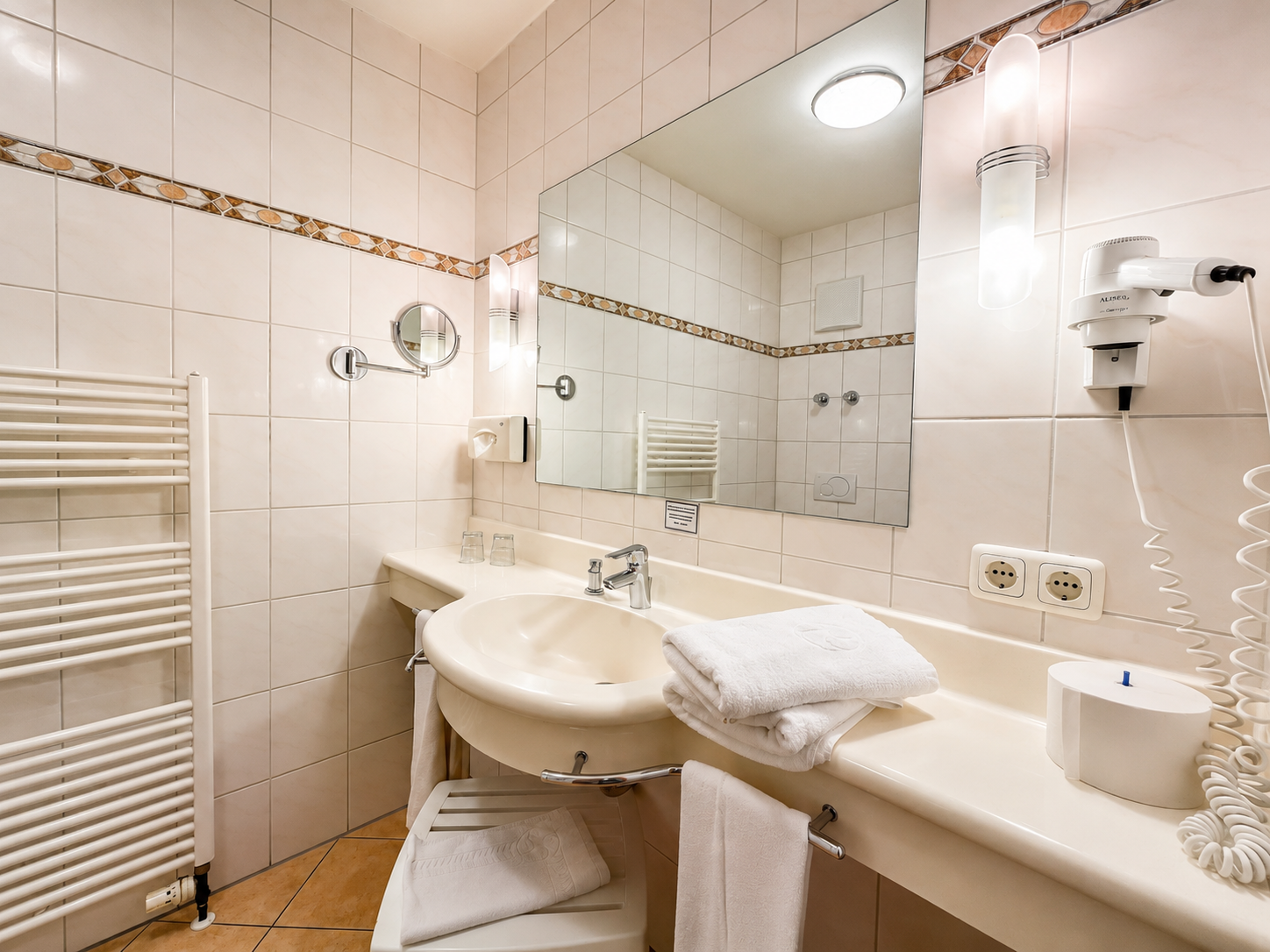 Hotel Schatten | Zi. 26 | 2 Personen