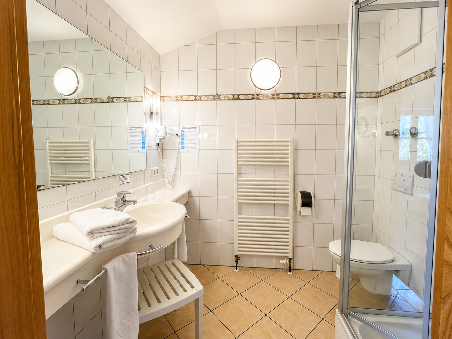 Hotel Schatten | Zi. 21 | 2 Personen