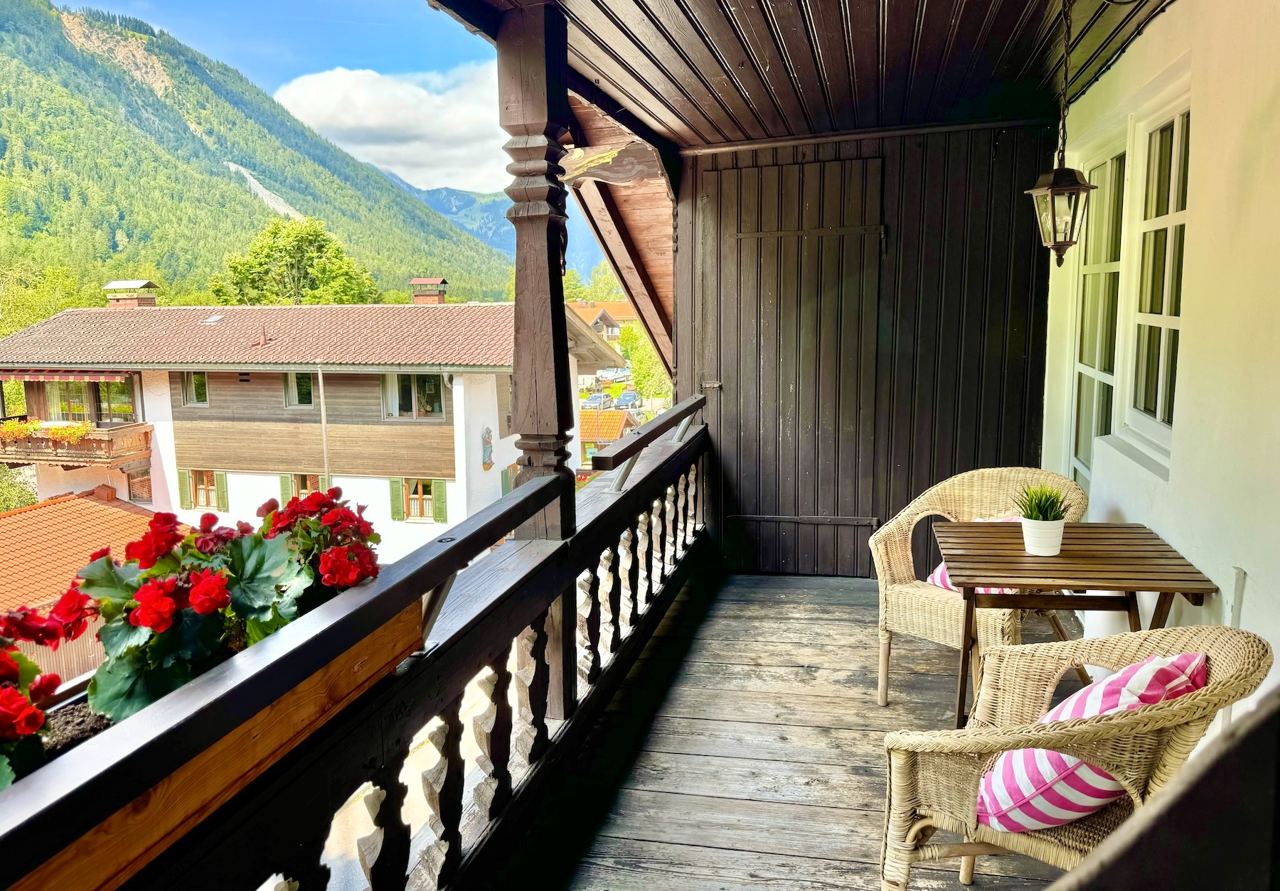 Hotel Königslinde | 32 "Vogelsang" - 1 Schlafzimmer für 4 Gäste in Hotel Königslinde, Schlierseer Str. 2, 83735 Bayrischzell